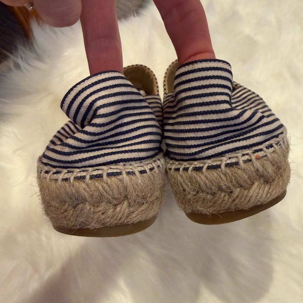 CHANEL Striped Espadrilles size 38 - Picture 6 of 7